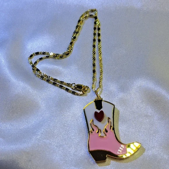 Cowgirl Kicker Necklace - Picture 4 of 6